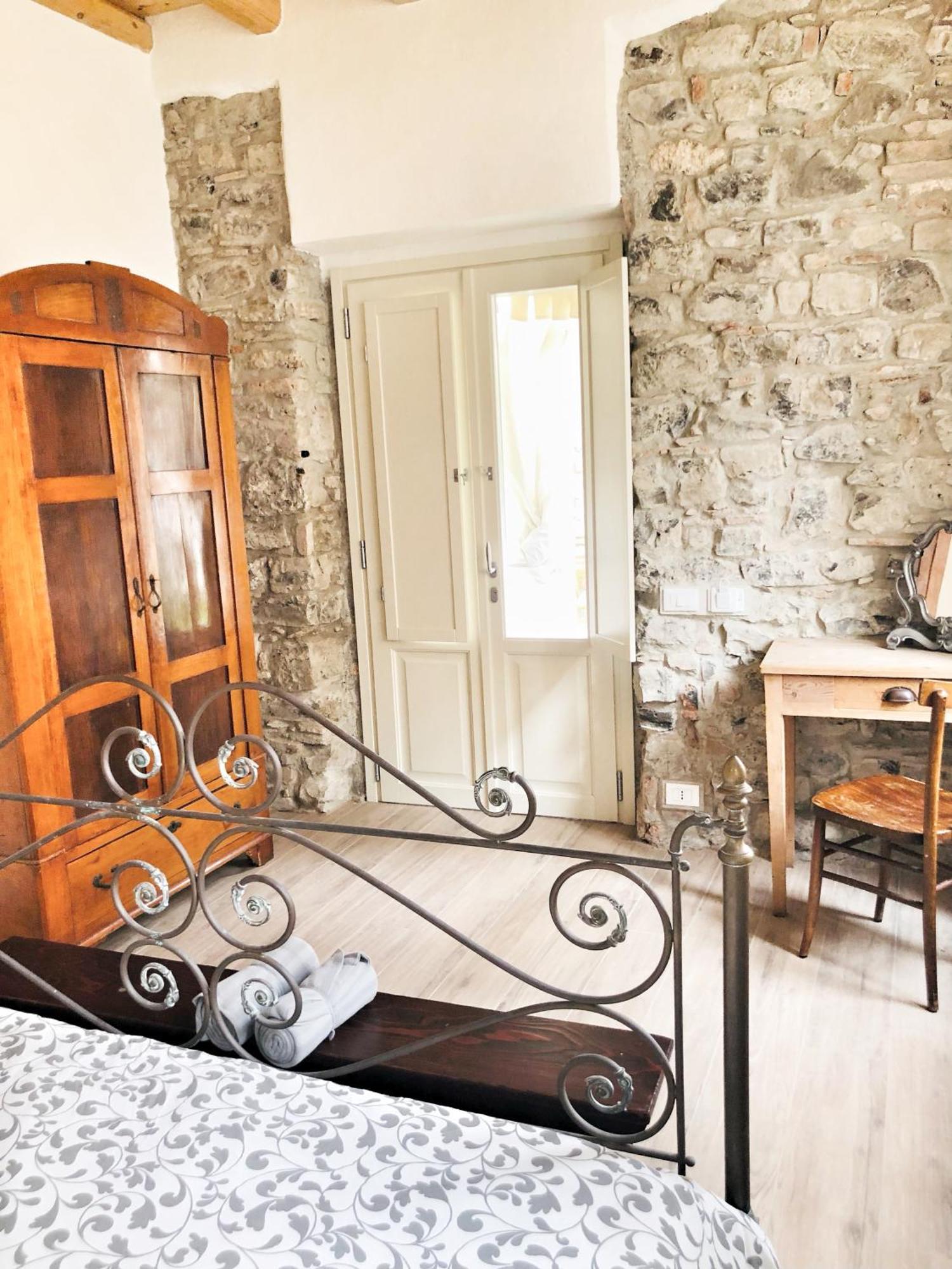 Casa Barteei Bed and Breakfast Monte Isola Eksteriør billede